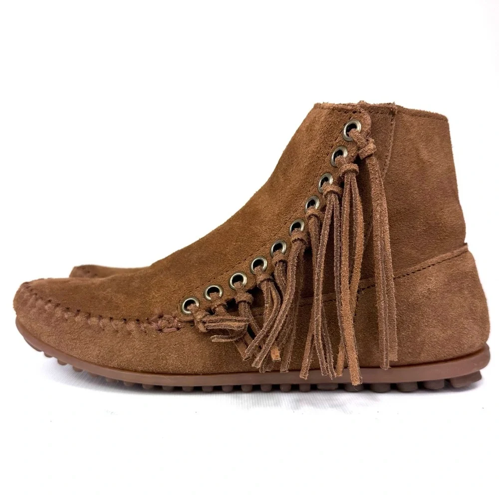 Minnetonka Willow bootie w fringe in dusty brown - sz 7 - BWOT - Picture 1 of 14